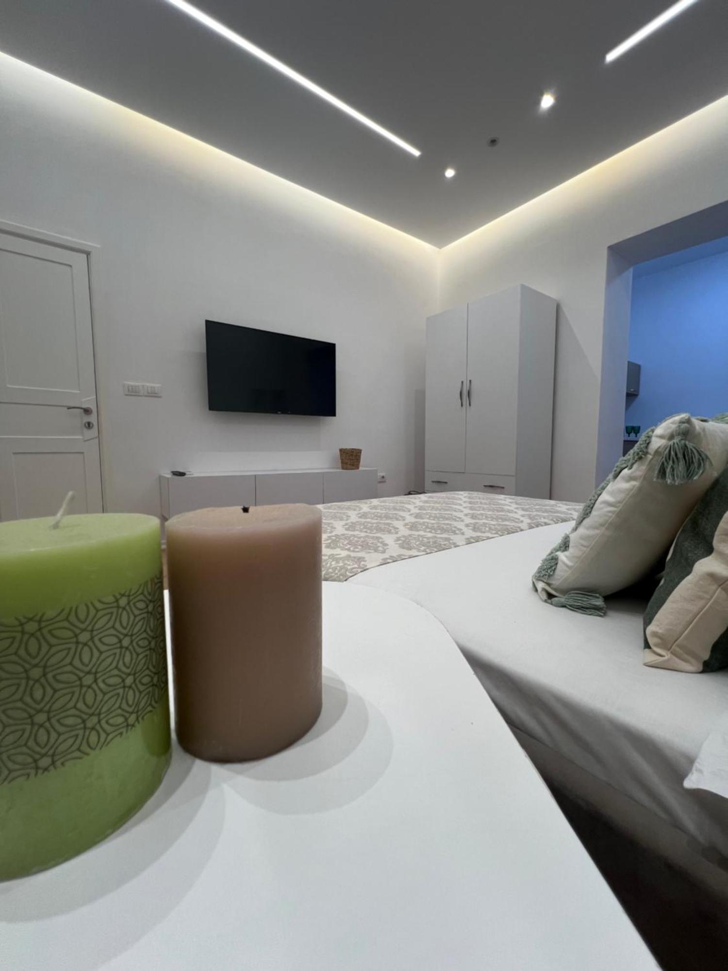 Apartment 2 *