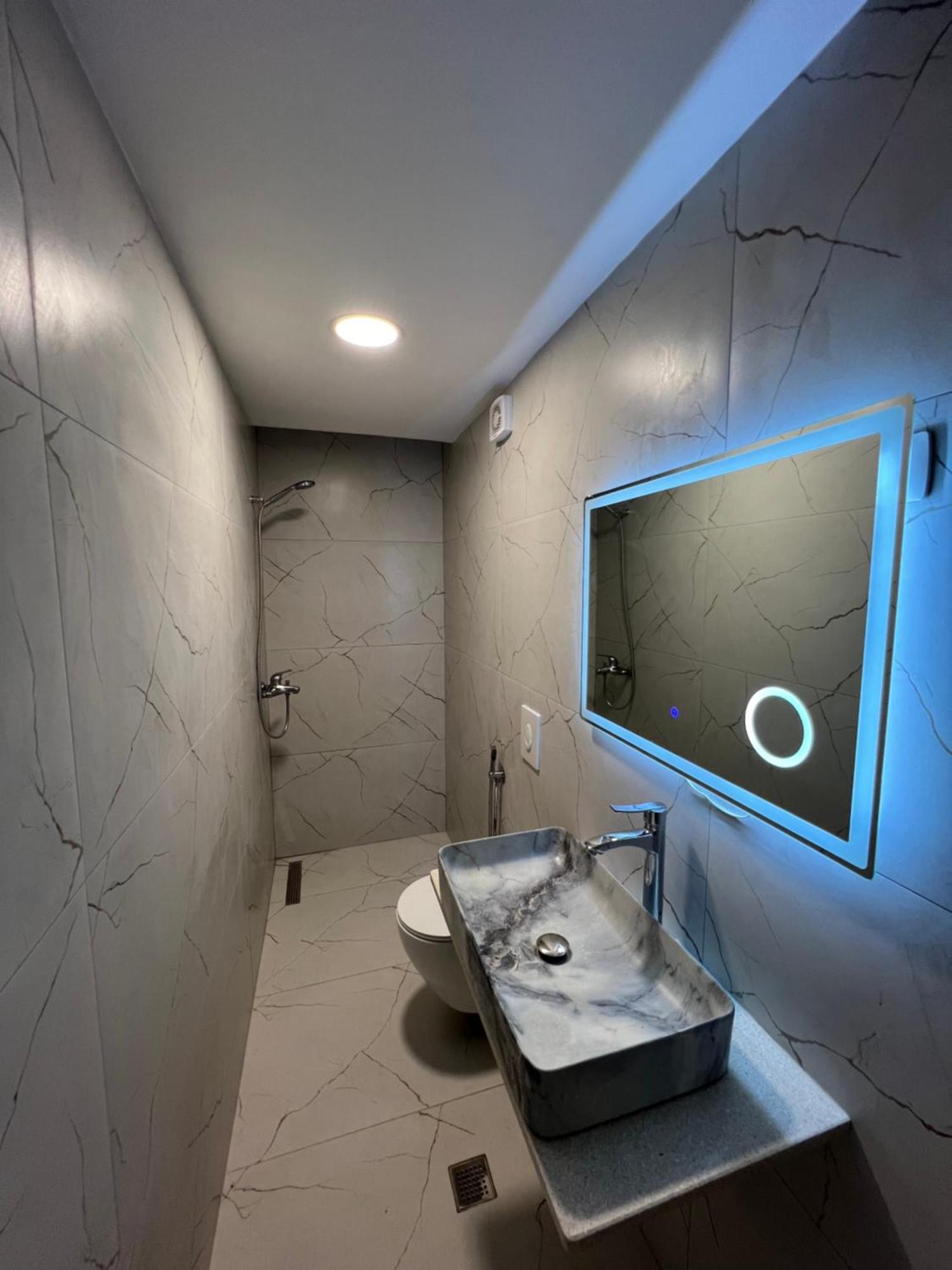Apartment 2 *