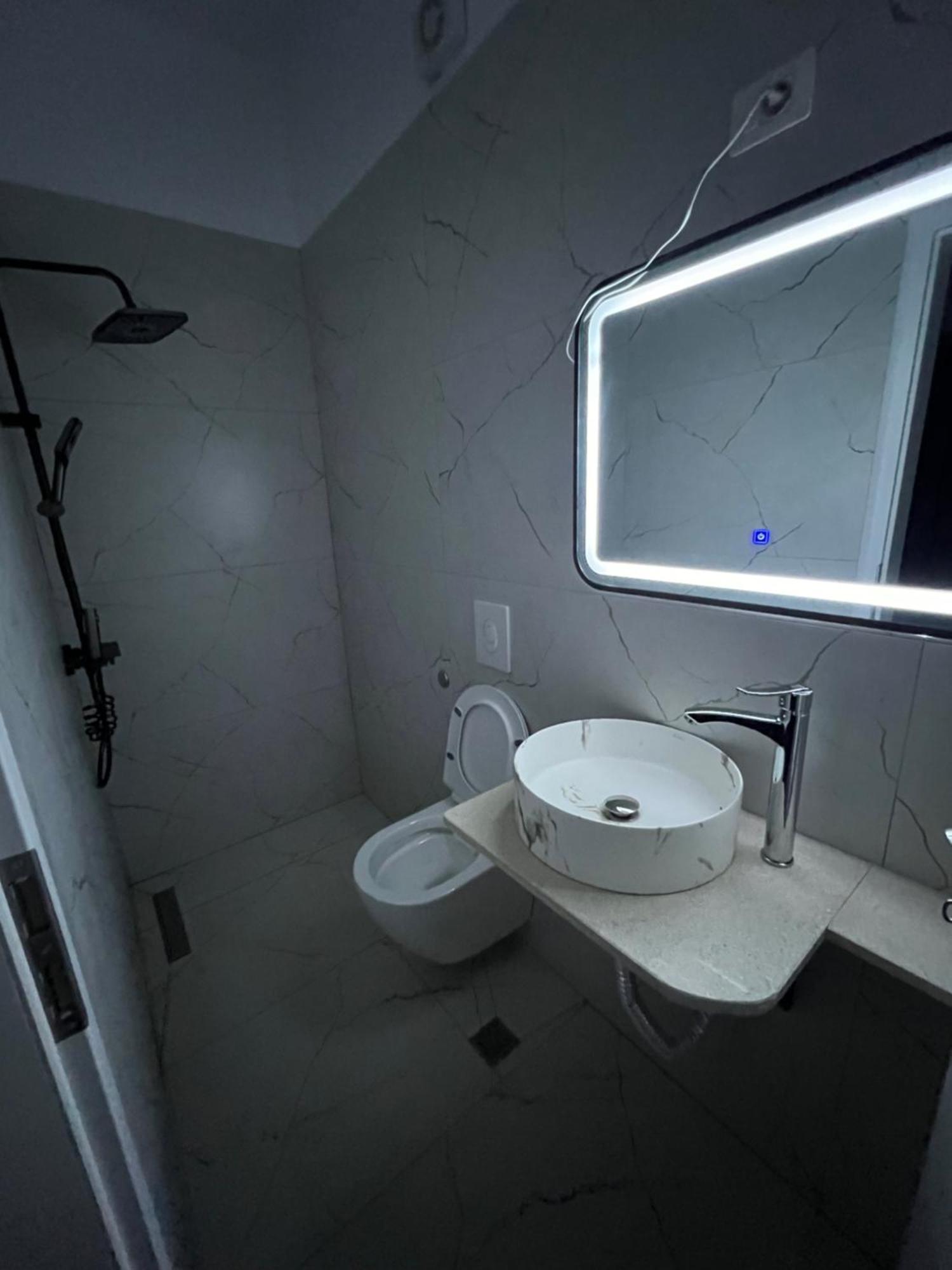 Apartment 2 *